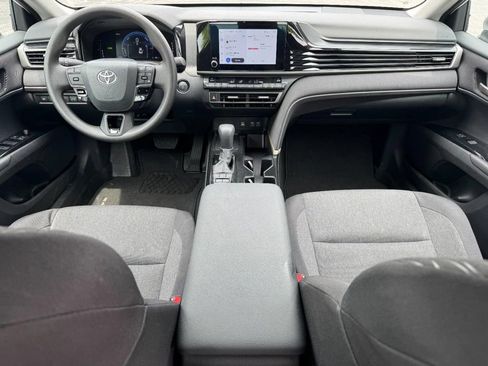 Used 2026 Toyota Camry LE FWD image 17