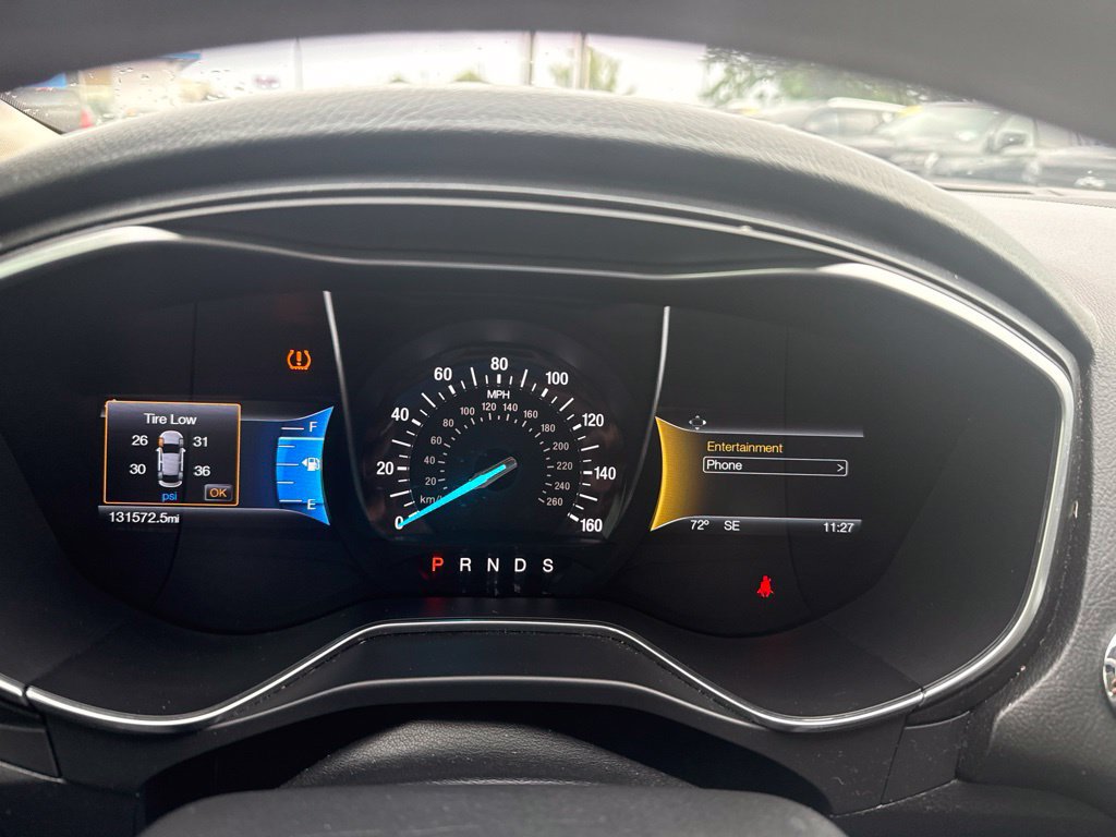 Used 2017 Ford Fusion Titanium FWD image 6