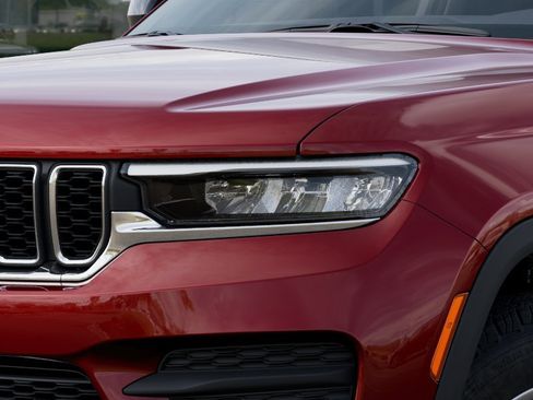 New 2026 Jeep Grand Cherokee Laredo RWD image 10