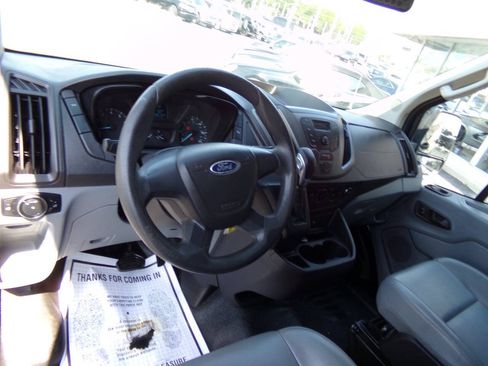 Used 2016 Ford Transit 250 130 Medium Roof RWD image 7