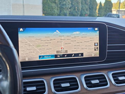 Used 2021 Mercedes-Benz GLE 350 4MATIC image 23