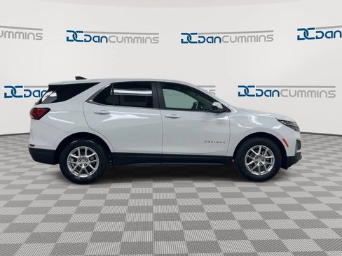 Used 2024 Chevrolet Equinox LT w/ LPO, Floor Liner Package FWD image 9