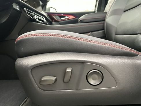 New 2026 Chevrolet Traverse RS w/ LPO, Floor Liner Package image 16