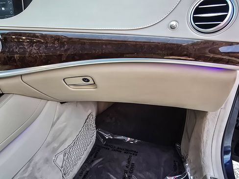 Used 2019 Mercedes-Benz S 560 Sedan image 41