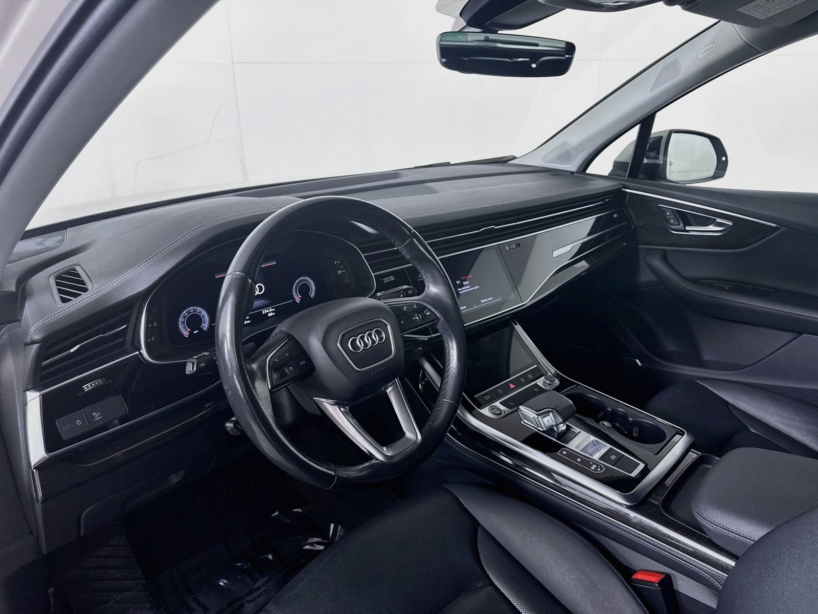 Used 2023 Audi Q7 2.0T Premium Plus AWD/4WD image 4