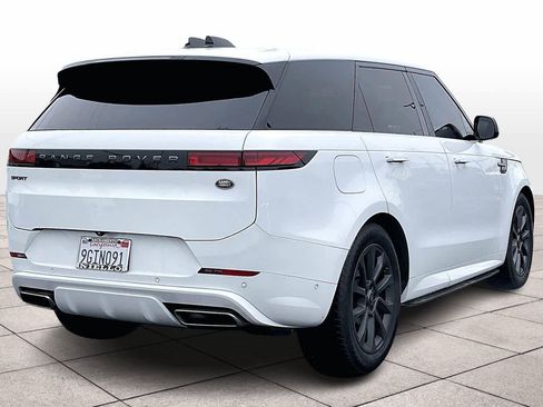 Used 2023 Land Rover Range Rover Sport SE Dynamic image 15
