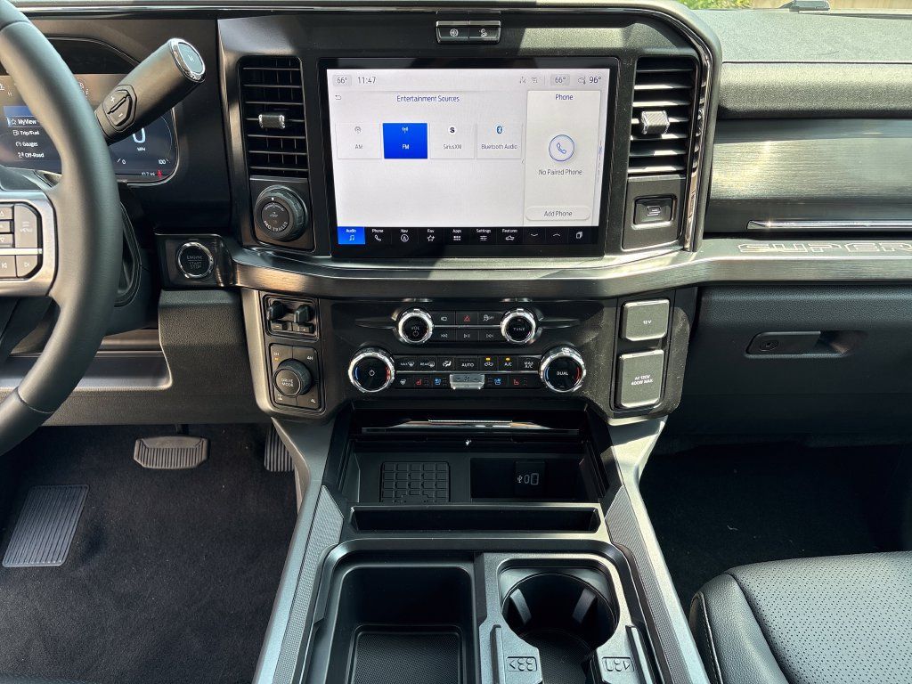 New 2026 Ford F250 Lariat w/ Black Appearance Package AWD/4WD image 29