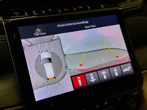 Used 2023 Jeep Grand Cherokee 4WD 4xe w/ Luxury Tech Group II image 23