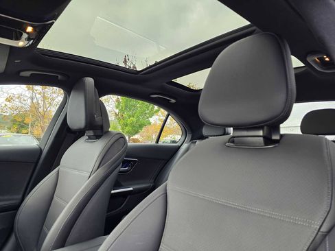 Used 2025 Mercedes-Benz C 300 4MATIC Sedan image 24