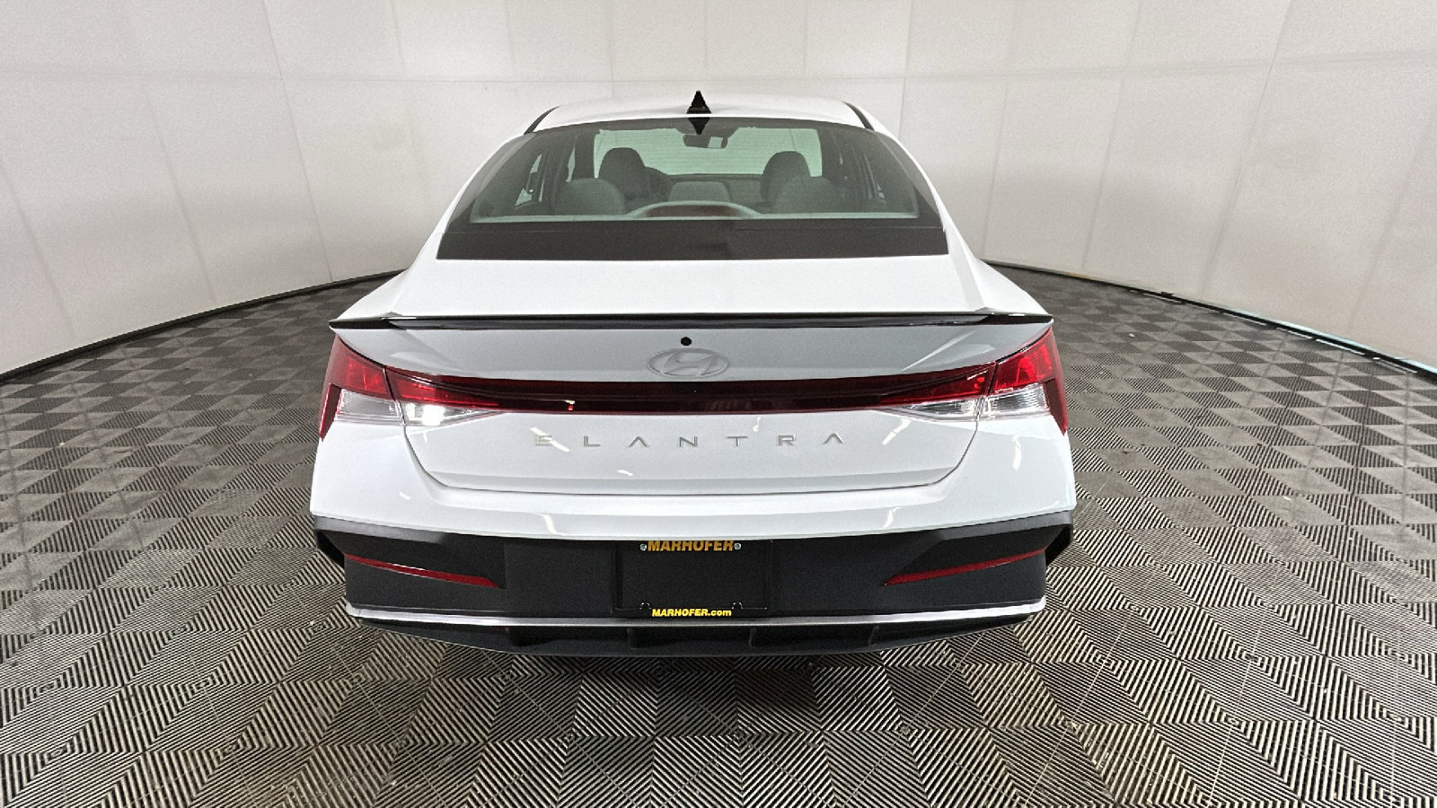 Used 2025 Hyundai Elantra Sport FWD image 4