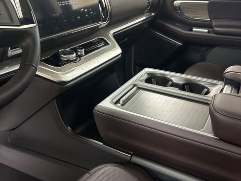 New 2026 Ford Expedition Max Platinum w/ Platinum Ultimate Package AWD/4WD image 21