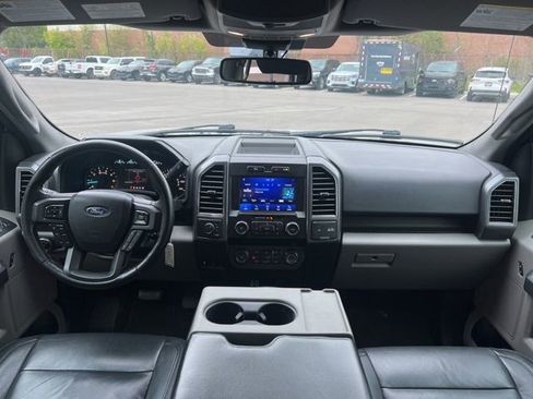 Used 2019 Ford F150 XLT w/ Equipment Group 302A Luxury AWD/4WD image 16
