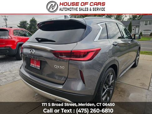 Used 2019 INFINITI QX50 Essential w/ Sensory Package AWD/4WD image 3