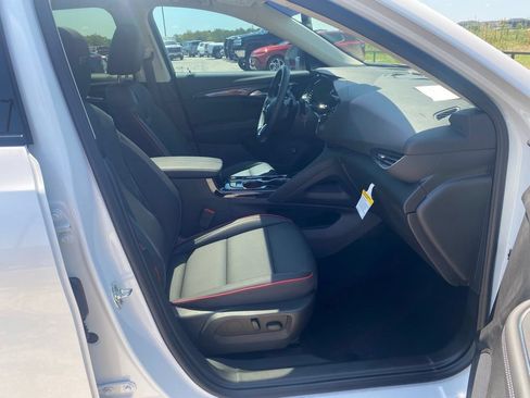 Used 2023 Buick Envision Essence w/ Sport Touring Package AWD/4WD image 14