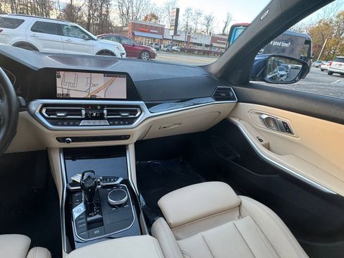 Used 2019 BMW 330i xDrive Sedan w/ Driving Assistance Package image 19