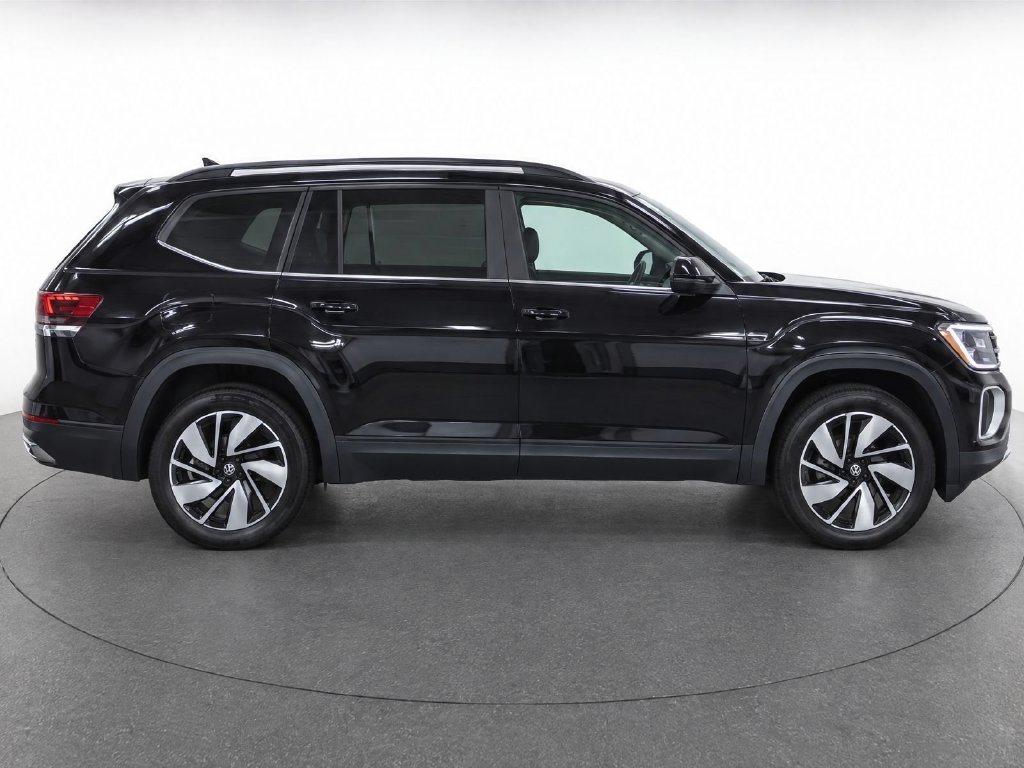 Certified 2026 Volkswagen Atlas SE AWD/4WD image 6