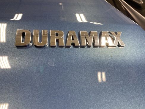 Used 2024 Chevrolet Silverado 1500 High Country w/ Technology Package image 8