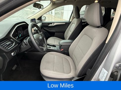 Used 2020 Ford Escape SE image 13