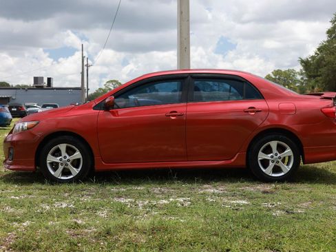 Used 2011 Toyota Corolla FWD image 3