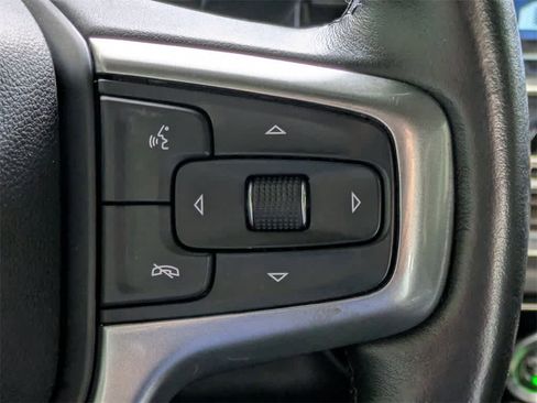 Used 2022 Chevrolet Silverado 1500 LT image 32