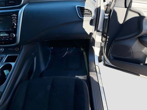 Used 2020 Nissan Murano SV image 17