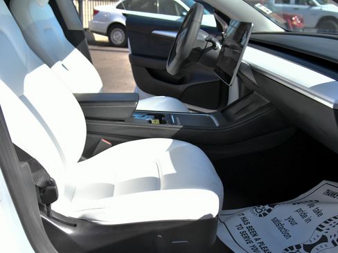 Used 2023 Tesla Model 3 Standard Range RWD image 41