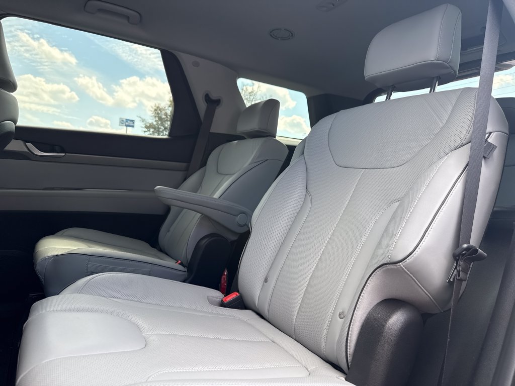 Used 2025 Hyundai Palisade SEL FWD image 25