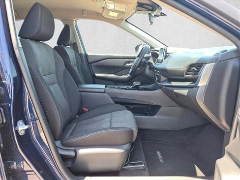 Used 2025 Nissan Rogue SV FWD image 21