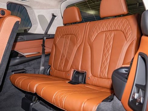 New 2026 BMW ALPINA XB7 AWD/4WD image 23