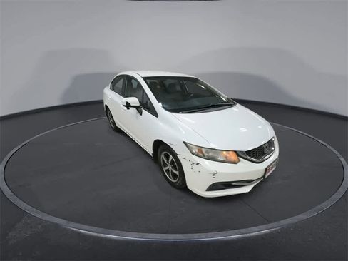 Used 2015 Honda Civic SE image 2