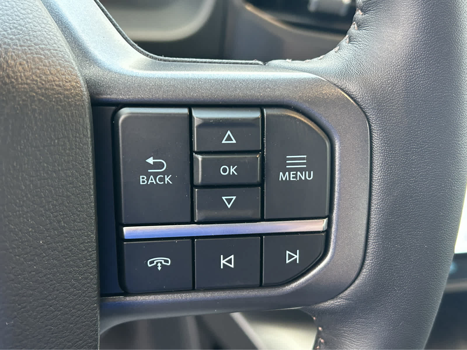 New 2023 Ford F150 Lightning Lariat AWD/4WD image 31