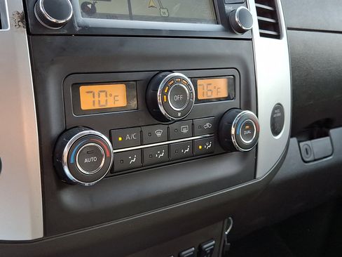 Used 2015 Nissan Frontier PRO-4X w/ Pro-4x Luxury Package image 17