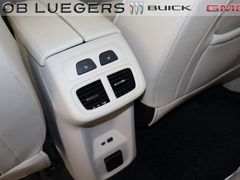 Certified 2021 Buick Envision Avenir image 15