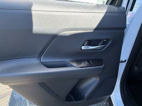 New 2026 Nissan Kicks SR w/ SR Premium Package image 13