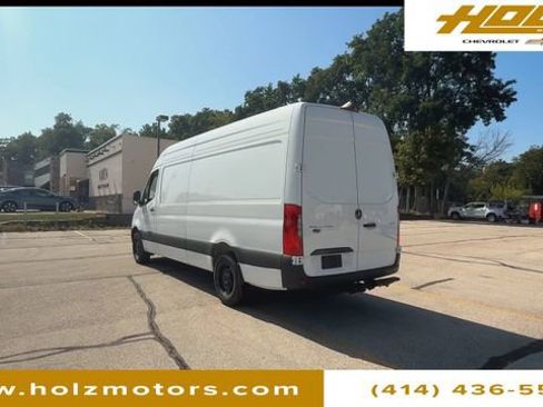 Used 2025 Mercedes-Benz Sprinter 2500 image 6