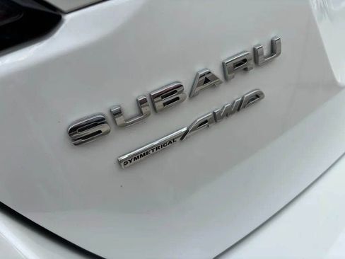 Used 2022 Subaru Outback Premium AWD/4WD image 9