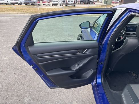 Used 2022 Honda Accord Sport image 23