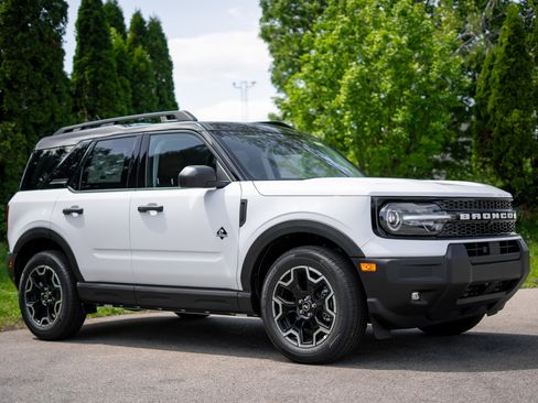 New 2026 Ford Bronco Sport Outer Banks AWD/4WD image 3