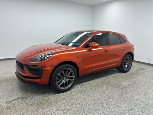 Used 2023 Porsche Macan w/ Premium Package Plus image 5