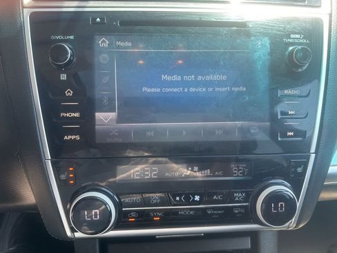 Used 2018 Subaru Outback 2.5i Premium AWD/4WD image 7