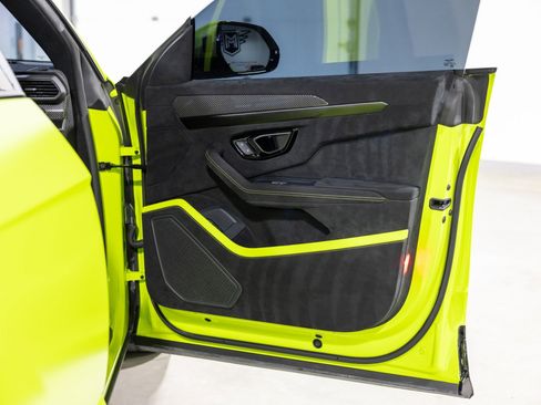 Used 2024 Lamborghini Urus Performante image 28