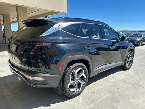 Certified 2022 Hyundai Tucson Limited w/ Cargo Package AWD/4WD image 3