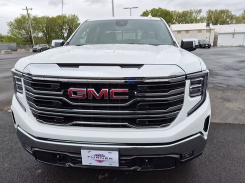 New 2026 GMC Sierra 1500 SLT w/ SLT Premium Package image 8