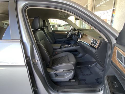Certified 2025 Volkswagen Atlas SE AWD/4WD image 44