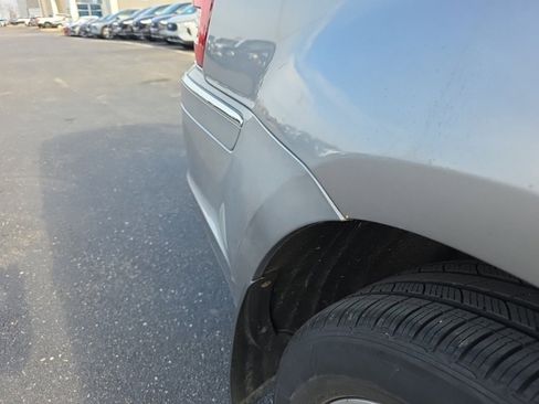 Used 2011 Mercedes-Benz GL 320 BlueTEC 4MATIC image 24