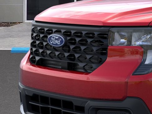 New 2025 Ford Maverick XLT w/ Equipment Group 302A AWD/4WD image 18