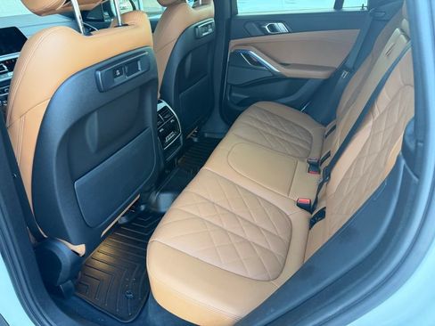 Used 2023 BMW X6 xDrive40i w/ M Sport Package AWD/4WD image 10