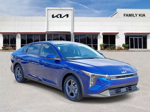 New 2026 Kia K4 FWD image 1