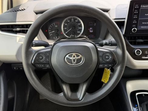 Used 2020 Toyota Corolla LE FWD image 12