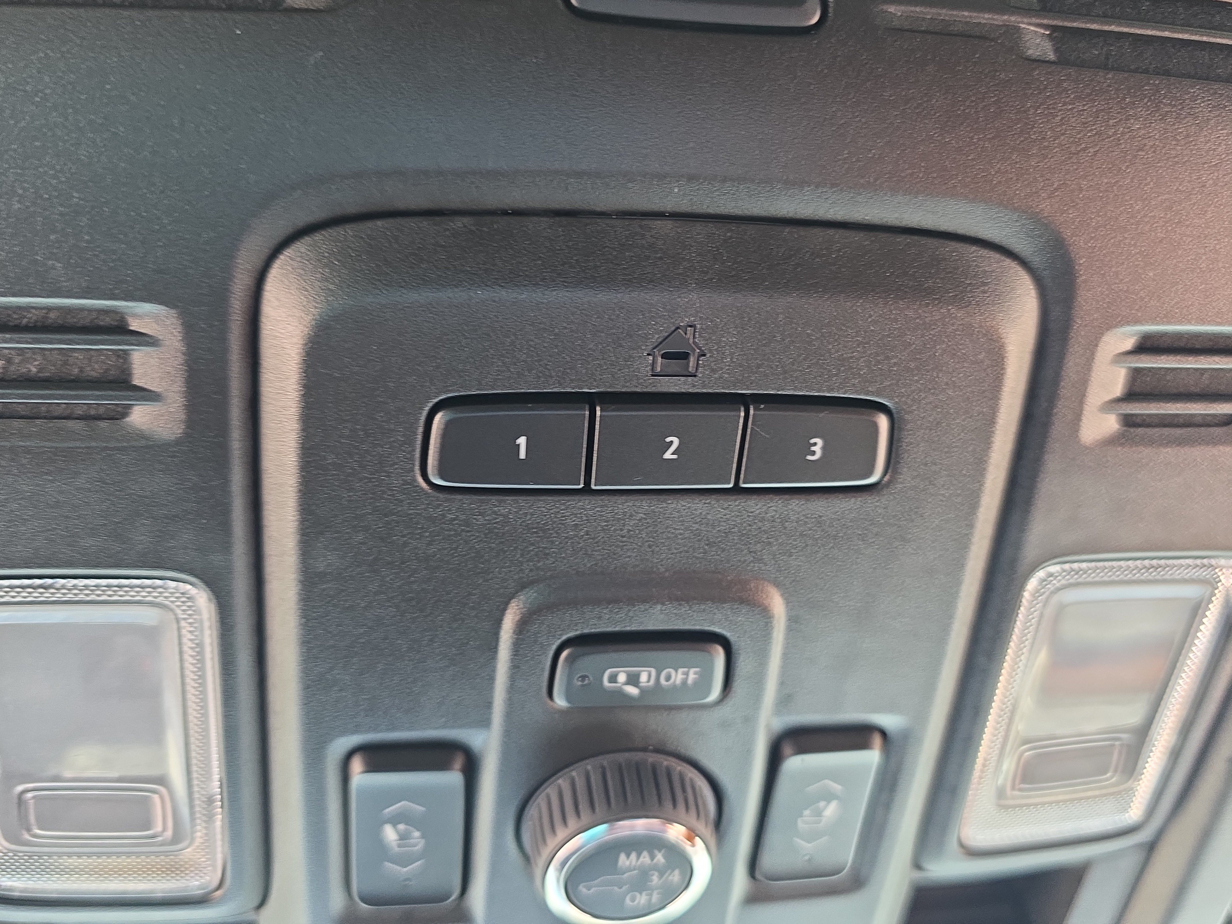 Used 2024 GMC Yukon Denali Ultimate AWD/4WD image 27